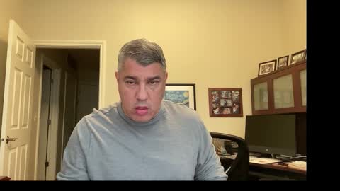 Snapshot of showmet chatting on 11-08-25, 07:45 Chicago Guy online show from 11-08-25, 07:45