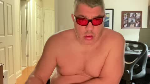 Snapshot of showmet chatting on 07-09-26, 05:11 Chicago Guy online show from 07-09-26, 05:11