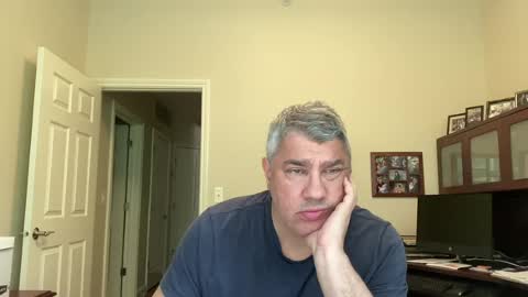 Snapshot of showmet chatting on 07-19-26, 11:08 Chicago Guy online show from 07-19-26, 11:08