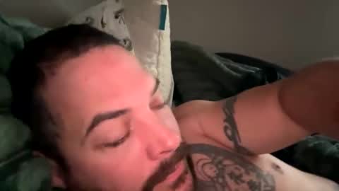 Snapshot of shubby420 chatting on 10-31-25, 03:35 YeahBoi420 online show from 10-31-25, 03:35