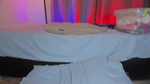 Snapshot of shy_booty18 chatting on 09-25-25, 10:24 Katya online show from 09-25-25, 10:24