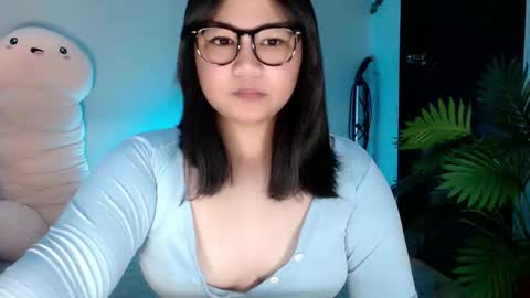 shy_girl09 online show from 10-21-25, 11:27