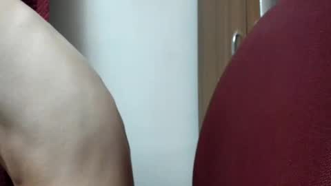 Snapshot of shy_in_bed chatting on 10-03-25, 10:07 shy_in_bed online show from 10-03-25, 10:07