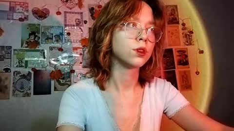 Milena online show from 11-20-25, 01:11