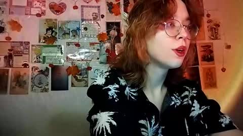 Milena online show from 12-17-25, 01:06