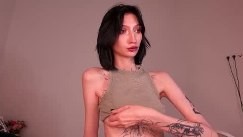 Snapshot of shy_moana chatting on 09-17-25, 06:42 Moana online show from 09-17-25, 06:42