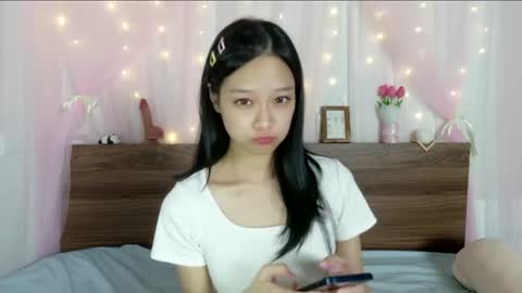 shy_pink_doll online show from 08-04-26, 01:20