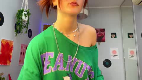Bella online show from 12-17-24, 10:01