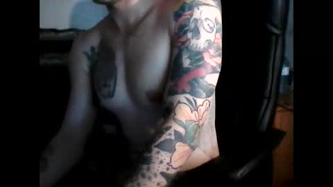 shyboyhugecum2020 online show from 12-17-24, 01:50