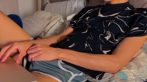 Snapshot of shydude666 chatting on 12-13-24, 09:52 shydude666 online show from 12-13-24, 09:52