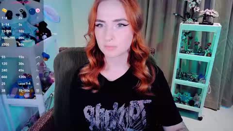 Effie online show from 04-25-26, 06:49