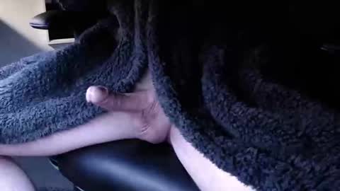 Snapshot of shyguy2055 chatting on 01-25-25, 12:17 Shyguy2055 online show from 01-25-25, 12:17