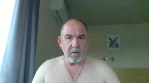 Snapshot of shyguytm chatting on 01-06-26, 07:34 shyguytm online show from 01-06-26, 07:34