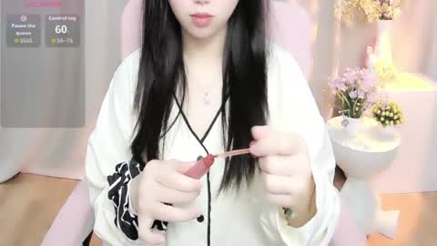 Snapshot of shynana23 chatting on 06-21-26, 01:08 nana online show from 06-21-26, 01:08