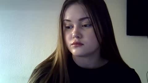 Snapshot of shynesssi chatting on 02-04-25, 04:50 shynesssi online show from 02-04-25, 04:50