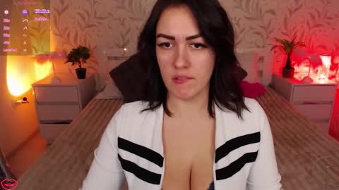 Mila  online show from 02-26-26, 07:35