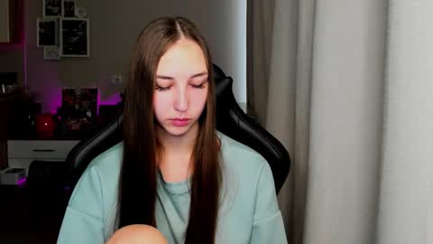 SIA online show from 09-16-25, 02:56