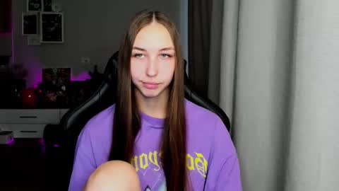 SIA online show from 09-24-25, 03:21