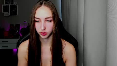 SIA online show from 06-19-26, 03:11