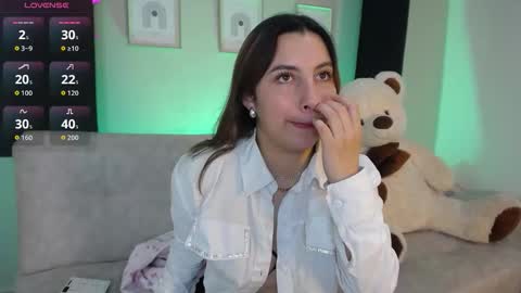 Sia online show from 11-13-25, 09:58