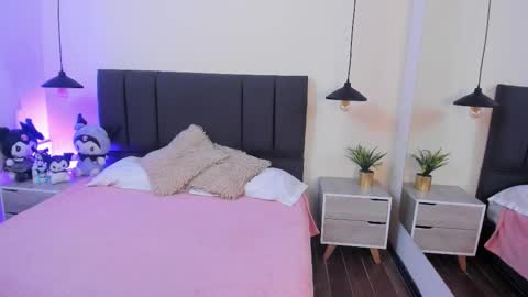 Snapshot of sialilith chatting on 11-10-25, 08:08 Lilith online show from 11-10-25, 08:08