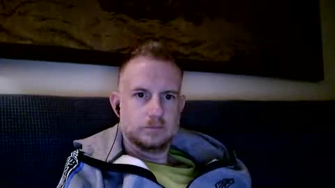Snapshot of sibilus84 chatting on 10-31-25, 04:52 sibilus84 online show from 10-31-25, 04:52