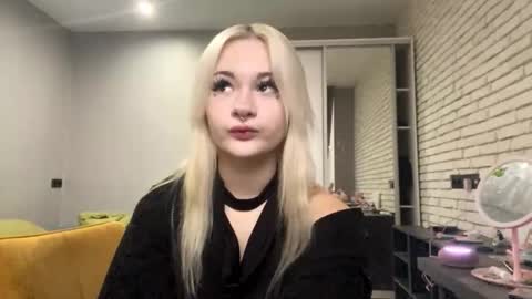 Viki online show from 12-17-25, 12:11