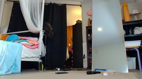 Snapshot of siclianprincess chatting on 09-18-25, 06:54 Miss Meadow Gotti Romano online show from 09-18-25, 06:54