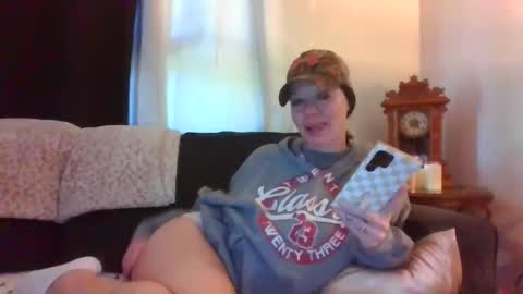 Mrs. St. Patrickk online show from 05-04-26, 05:42