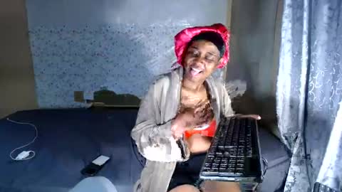 sieannabrown online show from 07-28-26, 07:15