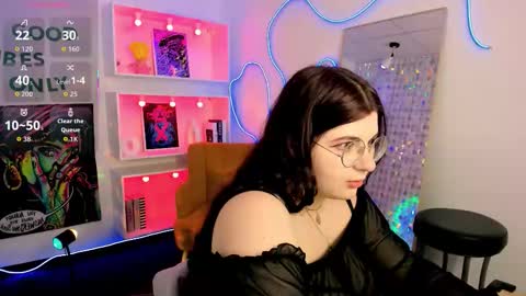 Siena online show from 03-17-26, 07:28