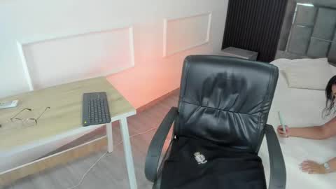 Siena Rosewood online show from 04-01-26, 03:29