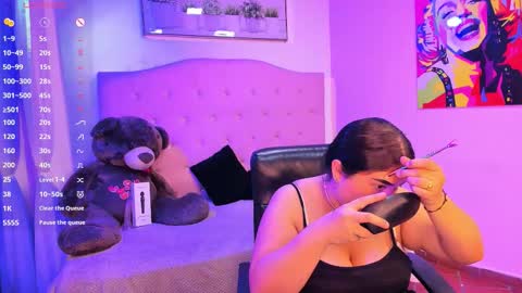 SIENNA  online show from 02-28-26, 01:01