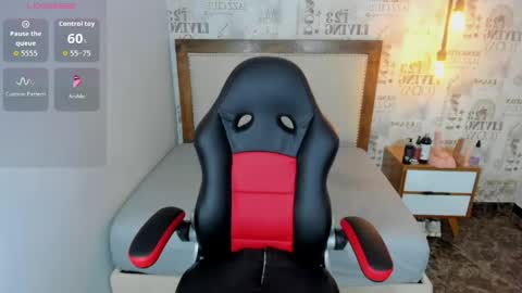 S I E N N A  online show from 04-25-26, 12:52