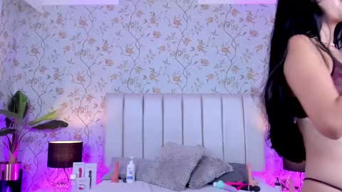 Camila Vargas online show from 02-24-25, 03:09