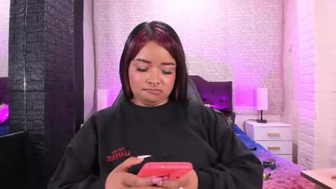 Snapshot of sienna_lux01 chatting on 07-22-26, 03:31 sienna_lux01 online show from 07-22-26, 03:31
