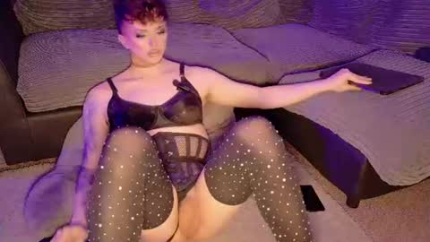 Snapshot of siennalamalfa chatting on 06-24-26, 04:06 Sienna La Malfa online show from 06-24-26, 04:06