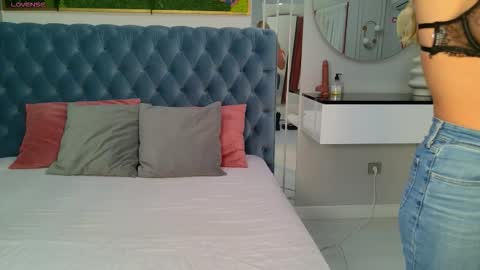 Sienna online show from 02-11-26, 05:01