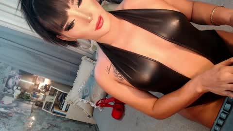 Sierrafina online show from 05-15-26, 10:00