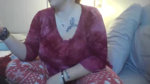 Snapshot of sifgoddess chatting on 03-24-26, 02:05 Lady Sif online show from 03-24-26, 02:05