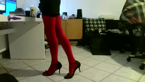 Snapshot of siggi180197 chatting on 06-12-26, 02:16 siggi online show from 06-12-26, 02:16