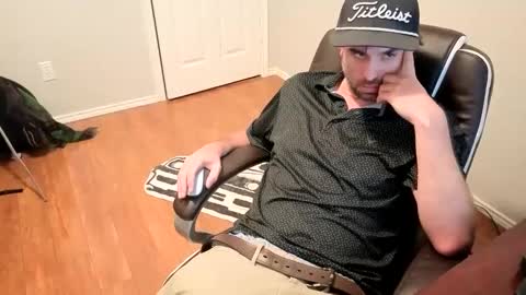 Snapshot of sigmaslayer chatting on 09-18-25, 01:46 sigmaslayer online show from 09-18-25, 01:46