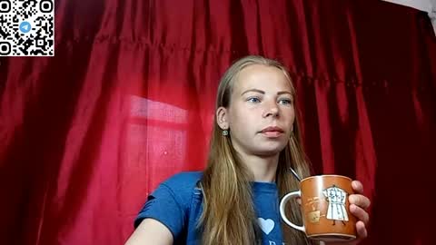 JULIANA online show from 05-23-26, 11:47