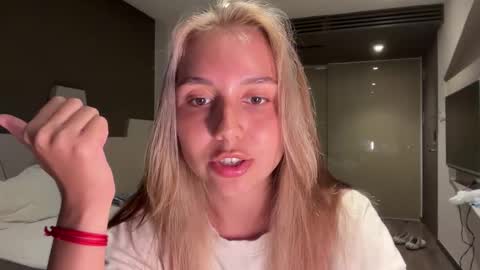 Snapshot of silicia_lu chatting on 02-14-26, 11:07 You fav Miss Si online show from 02-14-26, 11:07