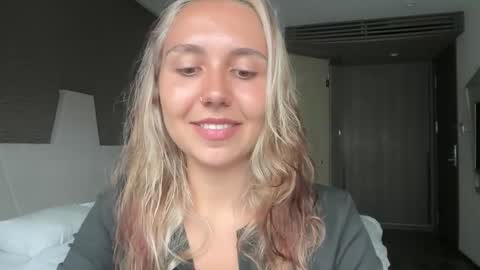 Snapshot of silicia_lu chatting on 03-07-26, 07:16 You fav Miss Si online show from 03-07-26, 07:16