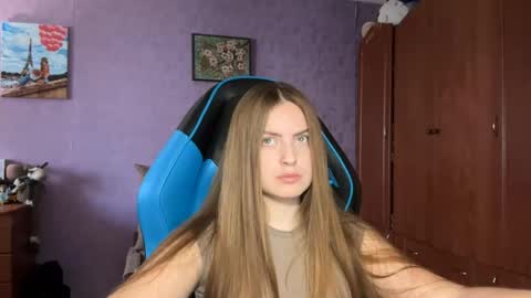 Erica online show from 04-15-26, 10:33