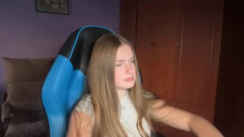Erica online show from 06-14-26, 05:26