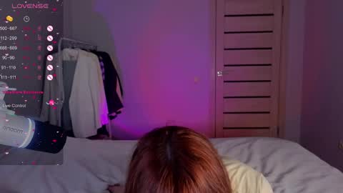 silly___woman online show from 04-15-26, 07:43