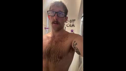 Snapshot of sillydillynewfie chatting on 07-25-26, 05:43 Silly Dilly Newfie online show from 07-25-26, 05:43