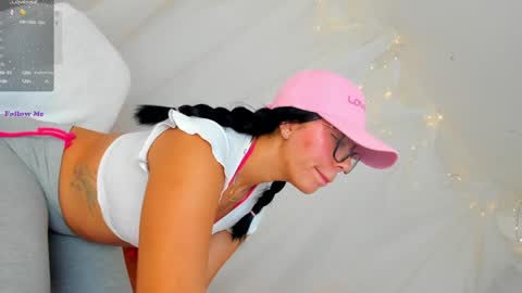 Snapshot of silvanna_moore chatting on 02-04-25, 03:15 Silvanna online show from 02-04-25, 03:15